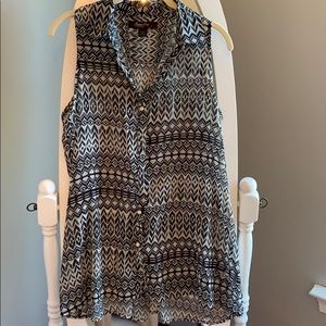 Black and white maternity blouse